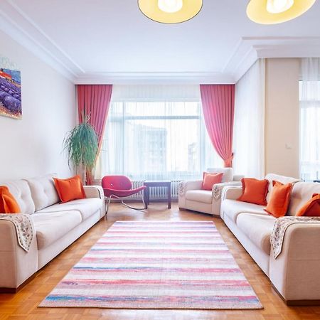 Cozy Flat Near Bagdat Street In Suadiye Istanbul Exterior photo