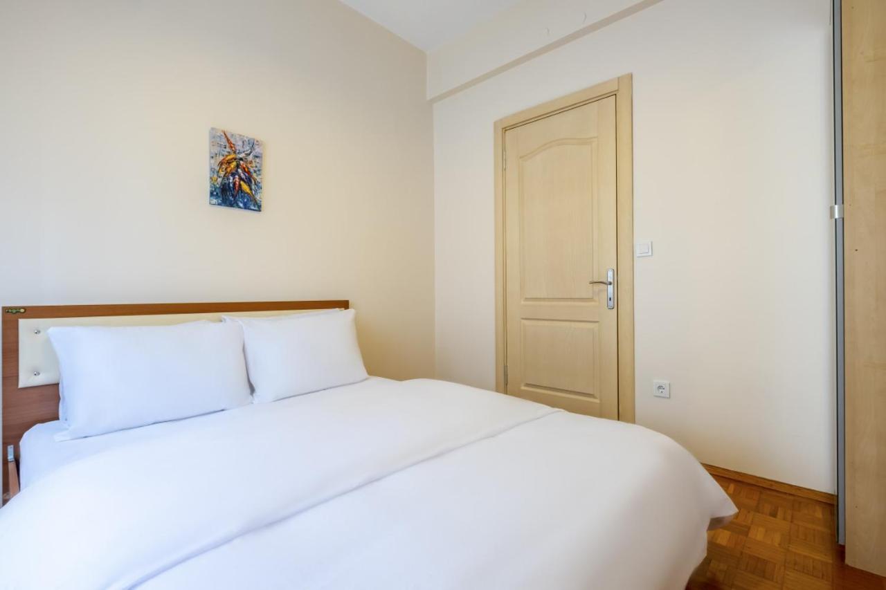 Cozy Flat Near Bagdat Street In Suadiye Istanbul Exterior photo