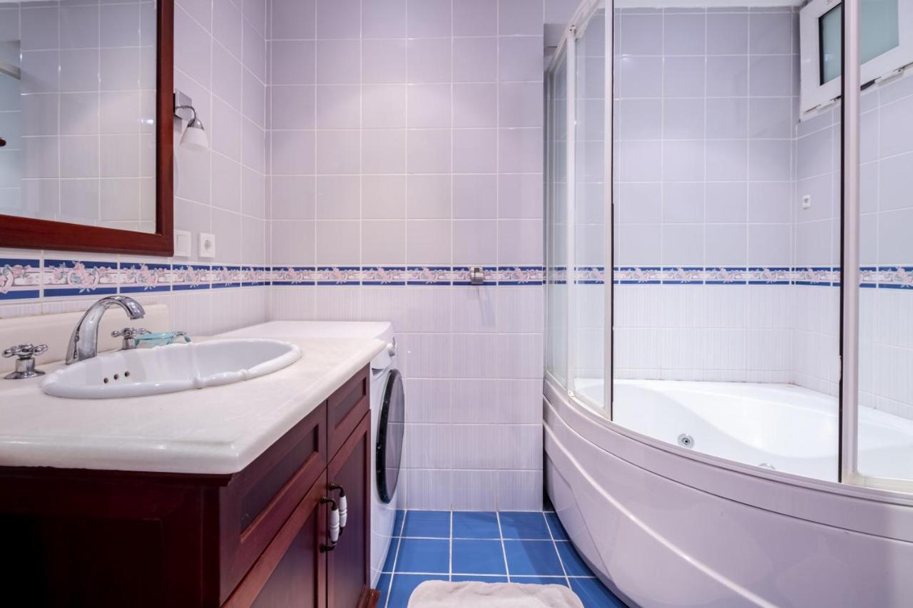 Cozy Flat Near Bagdat Street In Suadiye Istanbul Exterior photo